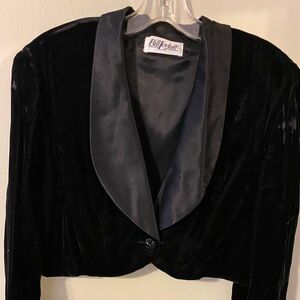 Bill Levkoff black velvet cropped jacket, jeweled button closure
